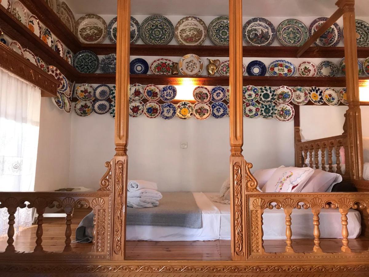 Traditional House Of Diafánion Exterior foto
